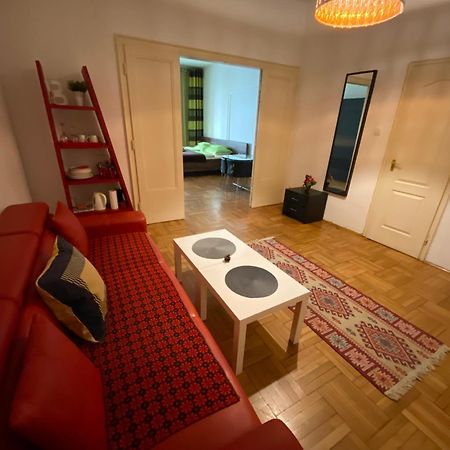 Apartment And Rooms Heart Of The City Budapest Bagian luar foto