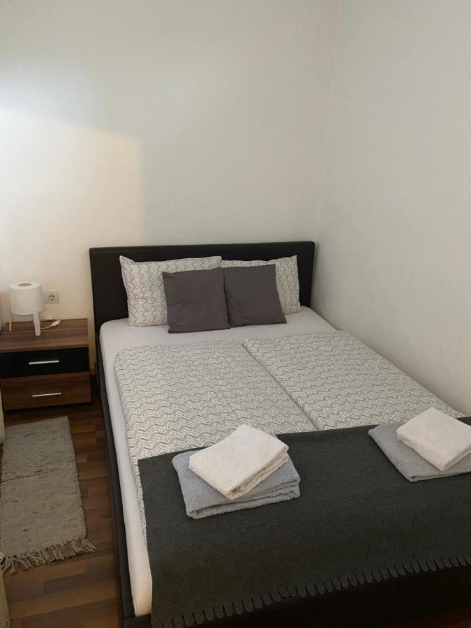 Apartment And Rooms Heart Of The City Budapest Bagian luar foto