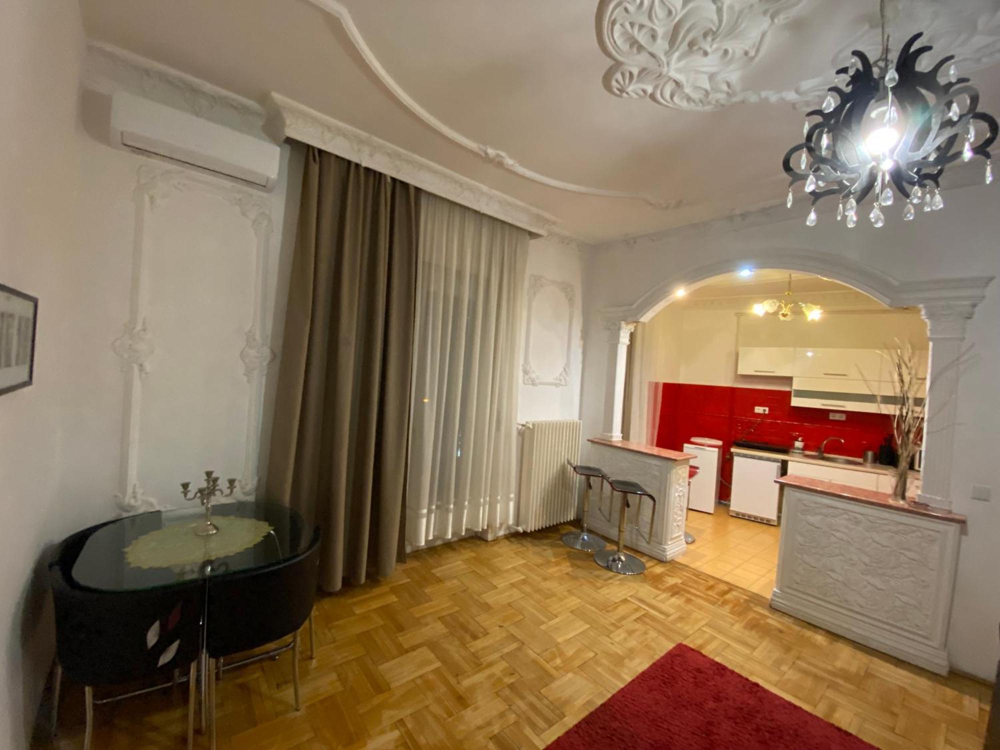 Apartment And Rooms Heart Of The City Budapest Bagian luar foto