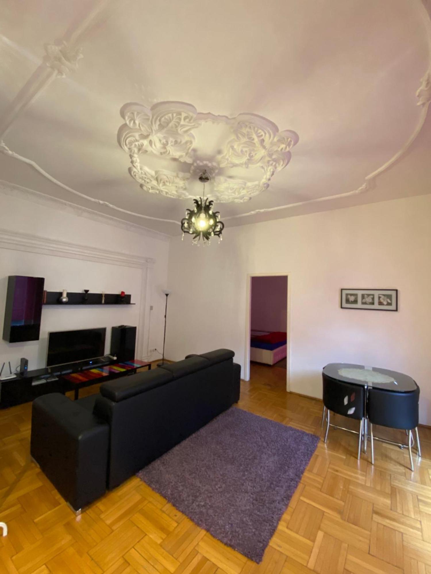 Apartment And Rooms Heart Of The City Budapest Bagian luar foto