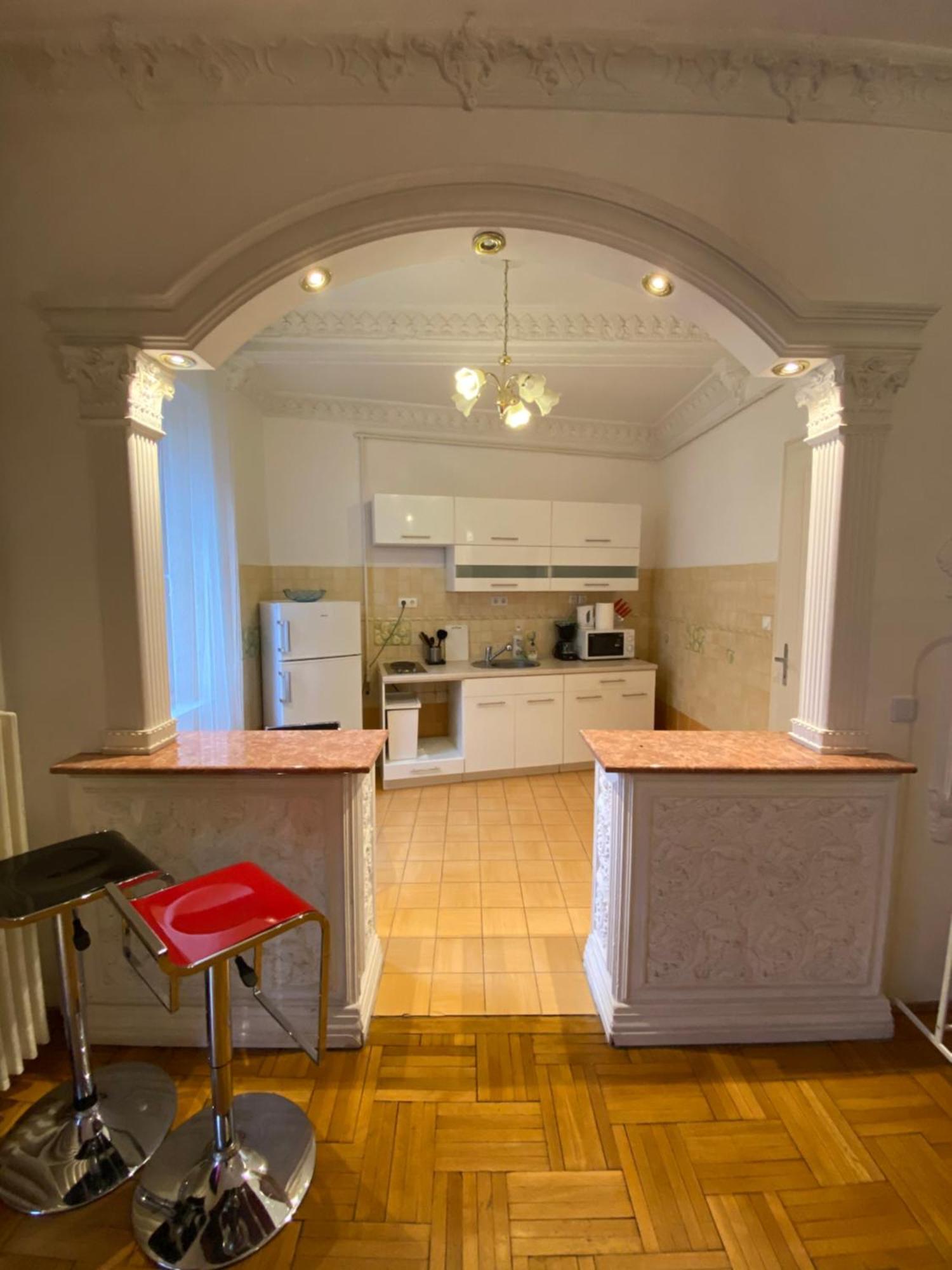 Apartment And Rooms Heart Of The City Budapest Bagian luar foto