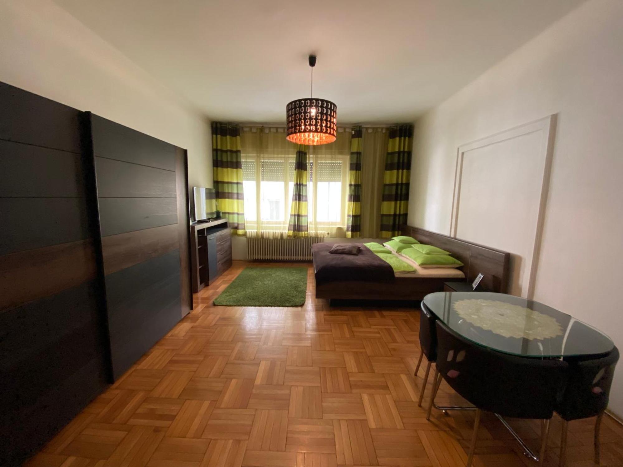 Apartment And Rooms Heart Of The City Budapest Bagian luar foto